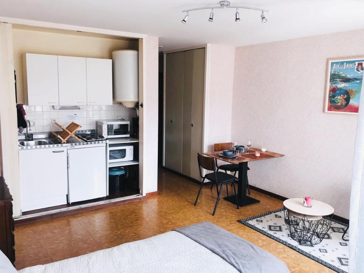 Apartament Paisible Studio Avec Agreable Loggia 2 Mn Du Centre Aix-les-Bains Zewnętrze zdjęcie