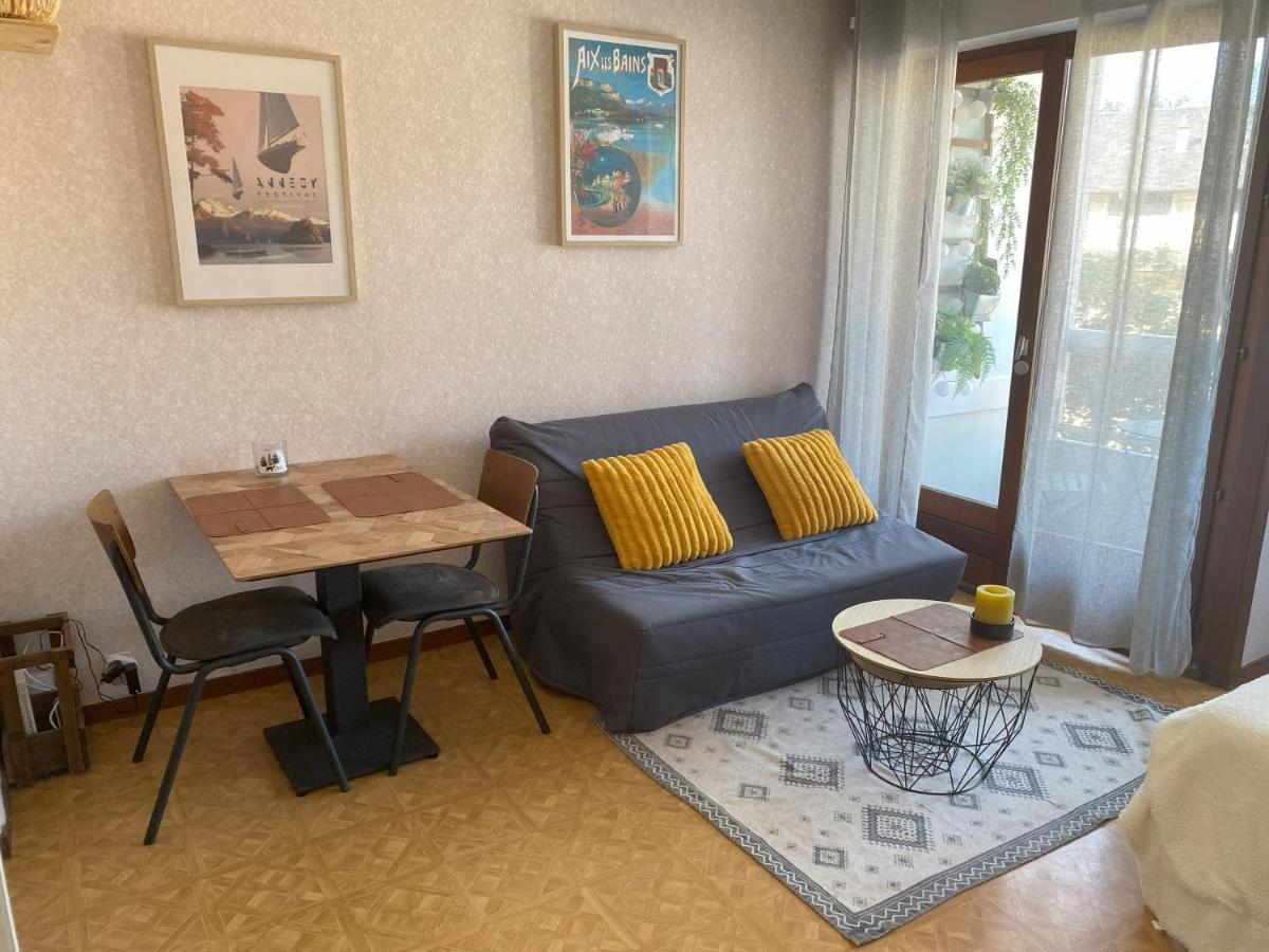 Apartament Paisible Studio Avec Agreable Loggia 2 Mn Du Centre Aix-les-Bains Zewnętrze zdjęcie